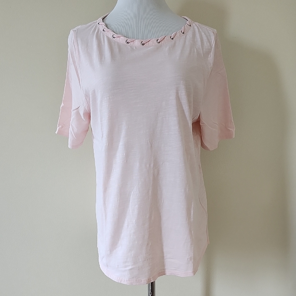 Chico's Pale Pink Short Sleeve Tee w/Grommet Trim